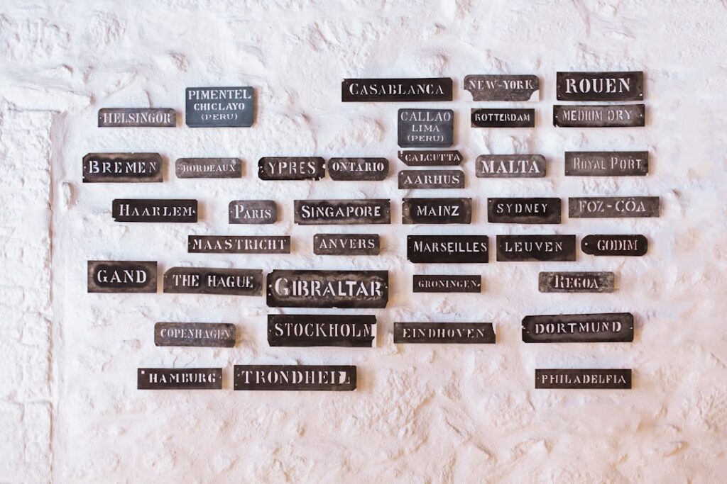 découvrez une collection unique de noms fantastiques pour vos personnages, lieux et mondes imaginaires. trouvez l'inspiration parfaite pour vos créations de fantasy.