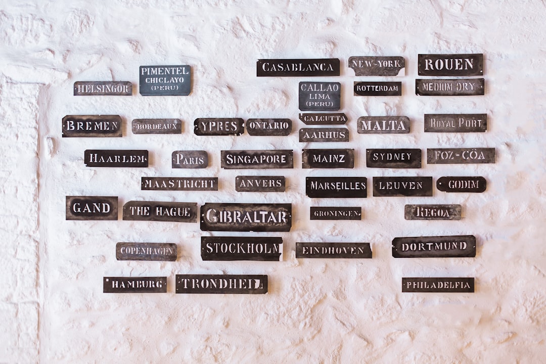 découvrez une collection unique de noms fantastiques pour vos personnages, lieux et mondes imaginaires. trouvez l'inspiration parfaite pour vos créations de fantasy.